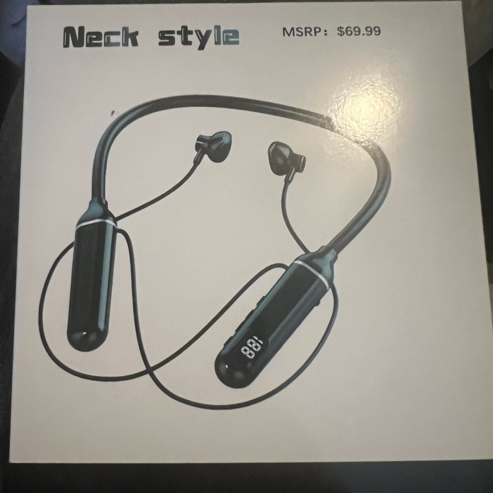HEADPHONES NECKBAND NECK STYLE SPORTS BLUETOOTH VERSION LED DIGITAL DISPLAY NIB